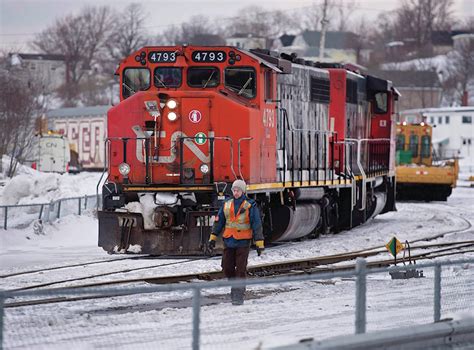 Cn Rail In Joint Bid For Stake In Largest Container Terminal In Eastern