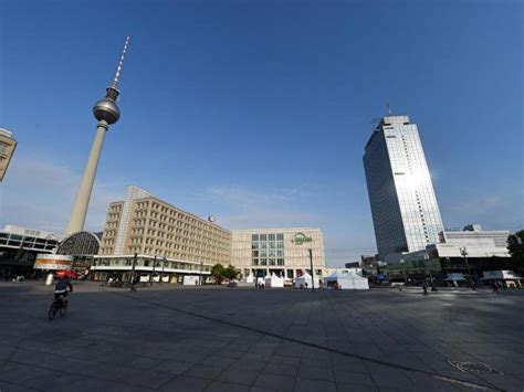 Named after tsar alexander i, who visited the prussian capital in 1805. Alexanderplatz - Berlin.de