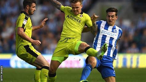Daniel ward (born 22 june 1993) is a welsh professional footballer who plays as a goalkeeper for premier league club leicester city and the wales national team. Danny Ward: Cardiff City sign striker from Rotherham ...