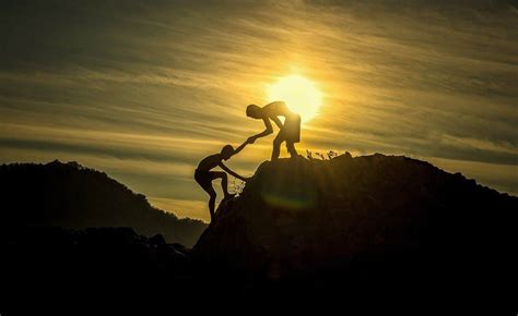 10 Reasons Why Helping Others Is Important The Important Site