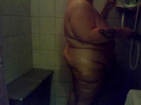 Shameless Ssbbw White Wife Mother In Law Takes Shower On Camera Xxx