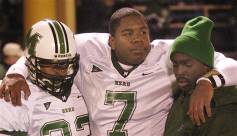 Byron Leftwich once played with broken leg as Marshall quarterback