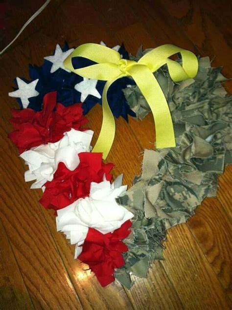 Memorial Day Veterans Day Wreaths Wreath Crafts Holiday Wreaths