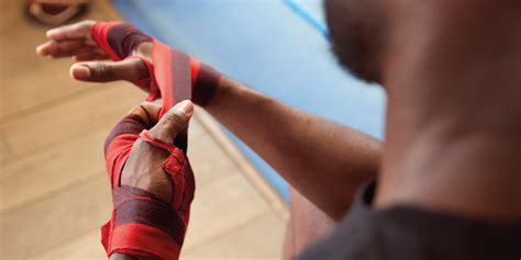 How To Apply Boxing Hand And Wrist Wraps Sterosport