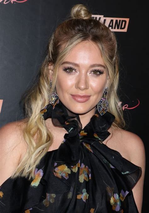 Hilary Duff On Red Carpet Younger Tv Show Premiere In Nyc 0627