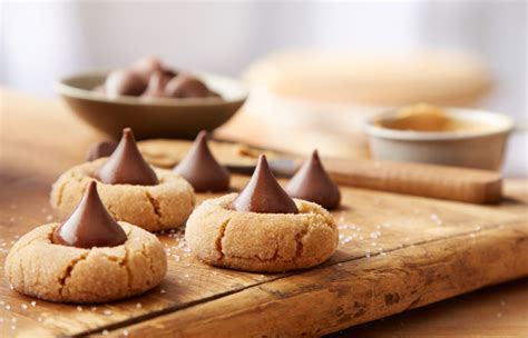 Place hershey kisses in the center immediately. My 3 Favorite Christmas Desserts | A Merry Life
