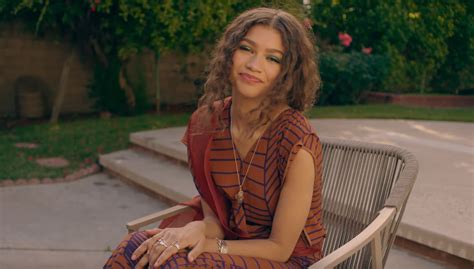 Zendaya Gives Advice To Younger Self In 73 Questions Video With Vogue