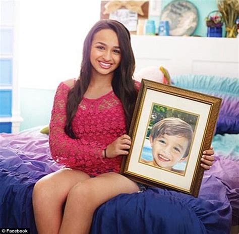 Transgender Teen Jazz Jennings Reveals She Is Attracted To Boys And Girls Daily Mail Online