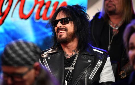Mötley Crües Nikki Sixx Thinks Hes The Most Underrated Bassist Ever