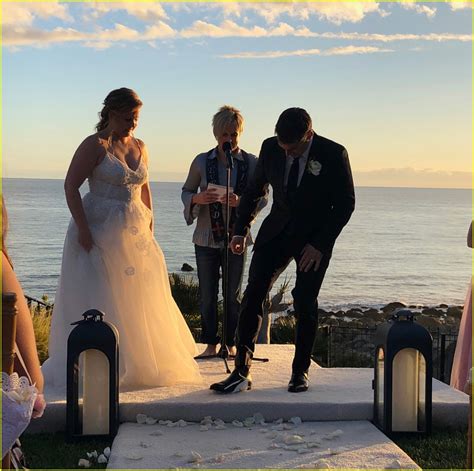 amy schumer reveals an x rated part of her wedding vows photo 4039477 photos just jared