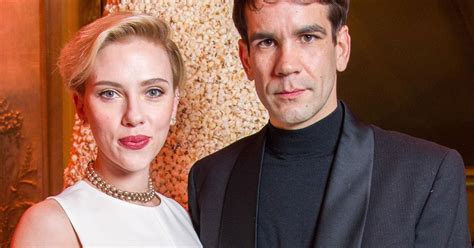 Scarlett Johansson Settles Nasty Custody War And Finalizes Divorce With Romain Dauriac