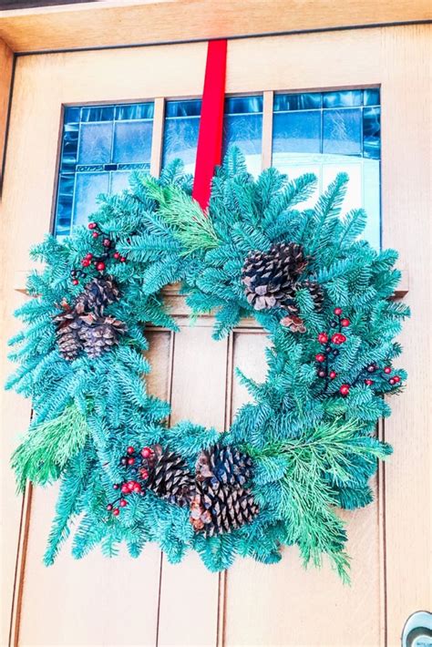 The Best Wreath Hanging Hack Without Damaging Your Door Truly Kate