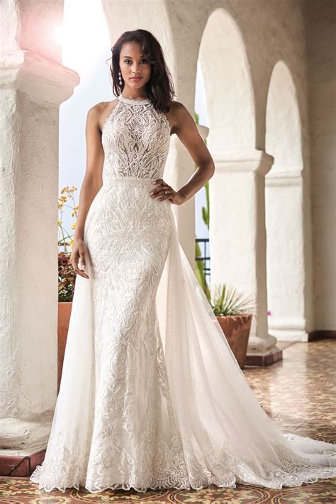 High Neck Sleeveless Wedding Dresses A Perfect Choice For Every Bride