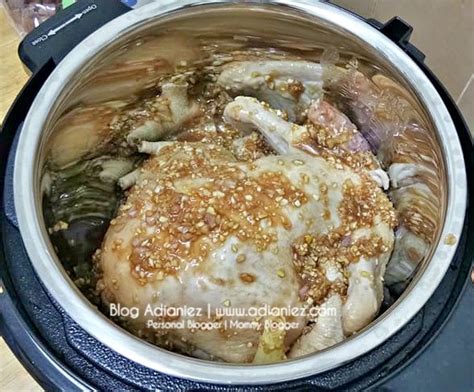 Saya guna periuk high pressure cooker. Resepi : Ayam Panggang Pressure Cooker