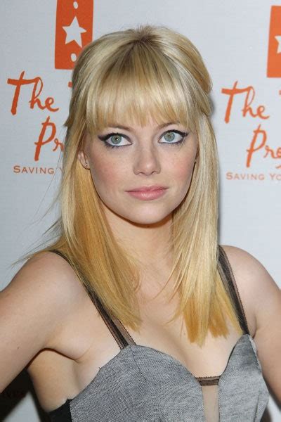 Hair Color News Of The Morning Emma Stone Has Gone Blonde On Us Glamour