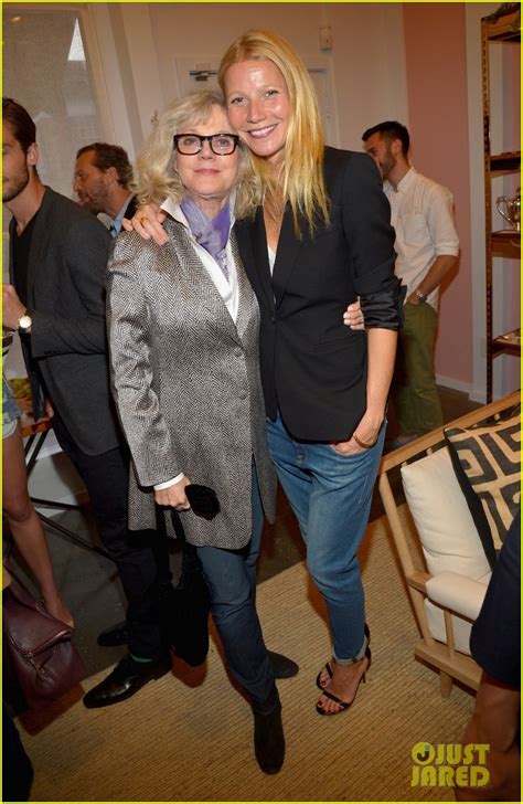 Gwyneth Paltrows Mom Blythe Danner Is By Her Side At Goop Pop Up Shop Party Photo 3107463