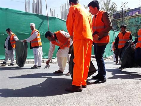 Kabul Municipality شاروالی کابل راه اندازی حشر تنظیفی در ناحیه دهم