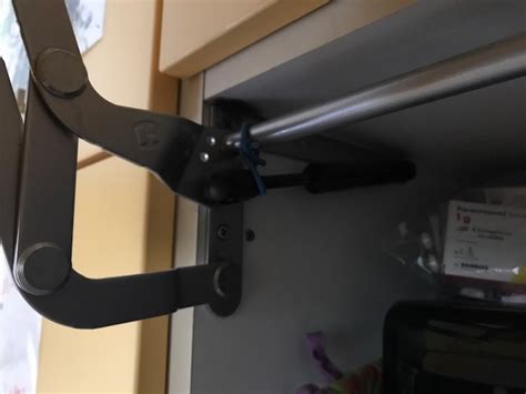 Amortisseur porte de meuble plastique x4 is available for purchase in increments of 1. IMG_8983.JPG