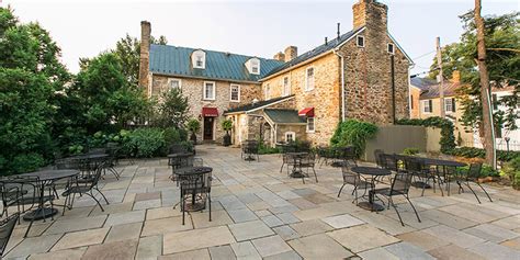 The Red Fox Inn and Tavern – Middleburg, VA – WineCountry.com