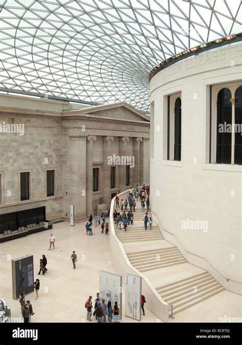 Great Court At The British Museum London With Visitors Stock Photo Alamy
