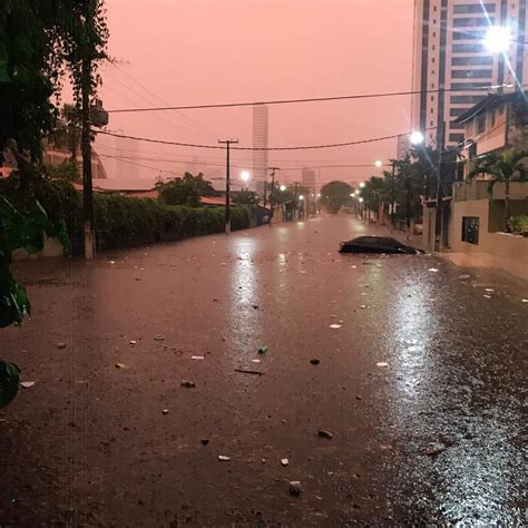 As Chuvas No Fim Do Verão Aumentam O Número De