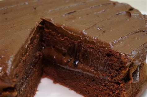 The cake's roots can be traced back to 1852 when american sam german made a type of dark baking chocolate for the american baker's chocolate company. National German Chocolate Cake Day | Holiday | Checkiday.com