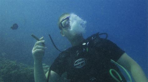 The Secret Of Smoking Underwater Review 2022 Divein