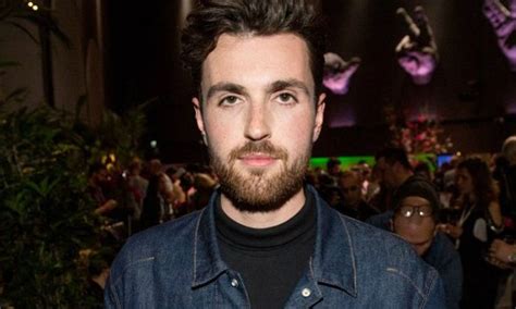 Although duncan laurence's arcade was released in 2019, the enchanting ballad experienced a resurgence in popularity due to tiktok.in october 2020, the song went viral after being used in a. Duncan Laurence Bio, Age, Height, Family, Boyfriend, Facts