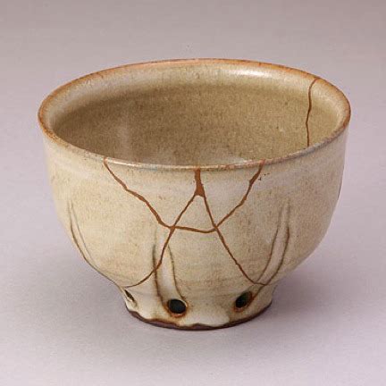 Learn how kintsugi is implemented on broken pottery. gold imperfection Hemingway clay repair pottery vulnerability kintsukuroi Brokenness philipchircop •