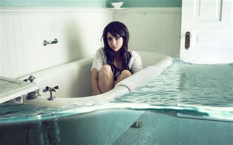wallpaper women swimming pool bathtub bathing washing hot tub leg 2560x1600 px photo