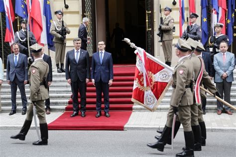 Shqipëri) أو رسمياً جمهورية ألبانيا (بالألبانية: مساعٍ بلقانية لضم ألبانيا ومقدونيا الشمالية للاتحاد ...