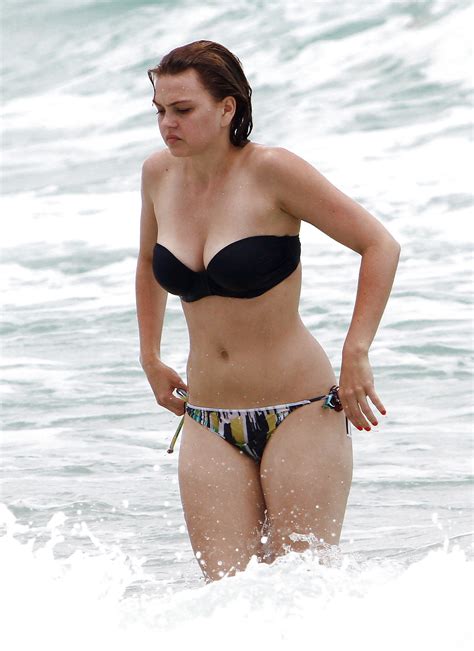 Aimee Teegarden Bikini Bikini Photos My Xxx Hot Girl