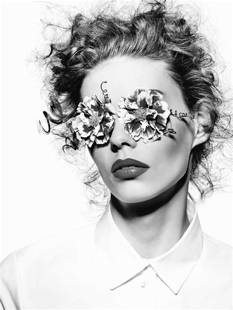 le-jardin-de-la-mode: Ondria Hardin by Richard Burbridge for Vogue