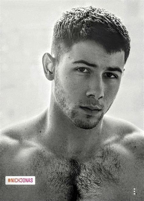 Nick Jonas Shirtless Shirtless Men Joe Jonas Hommes Sexy Hairy Chest Jonas Brothers Famous