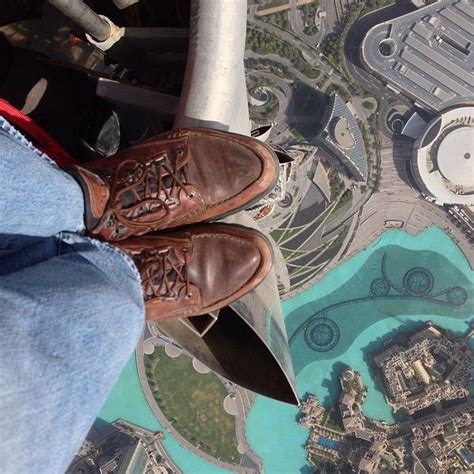Burj Khalifa Top Selfie Werohmedia