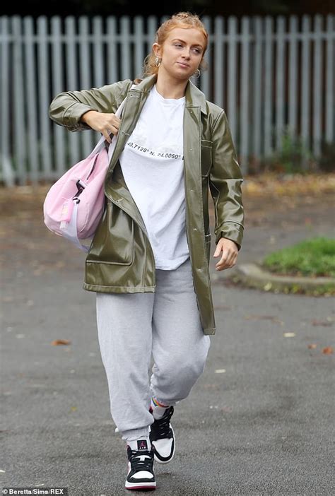 Strictlys Maisie Smith Cuts A Casual Figure As She And Hrvy Kick Off