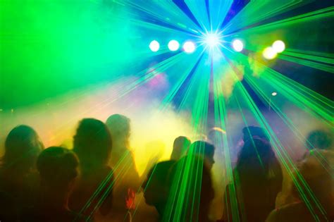 Dabei liegen bereits vorher zum teil schon massive. Kolumne: Taschas Daily Attitude : Party oder Couch ? - Ab ...