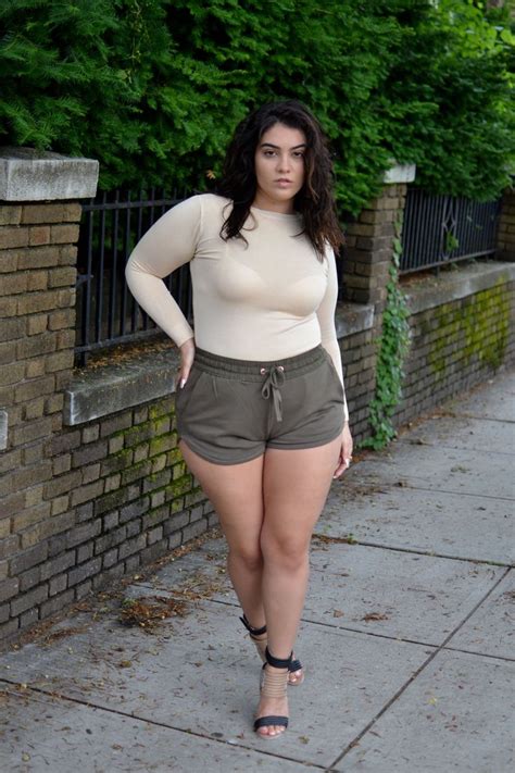Nadia Aboulhosn I Absolutely Love Her Blog Curvy Fashion Curvy Girl Fashion Plus Size