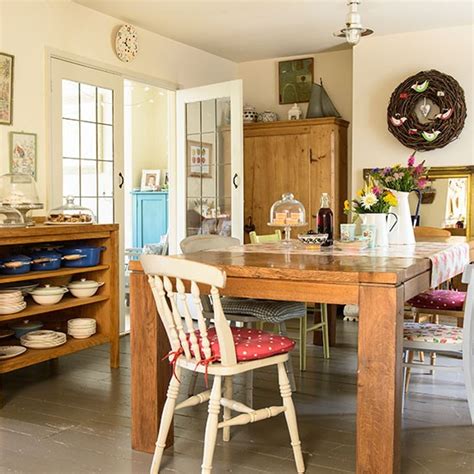 Eclectic Country Dining Room Decorating Uk