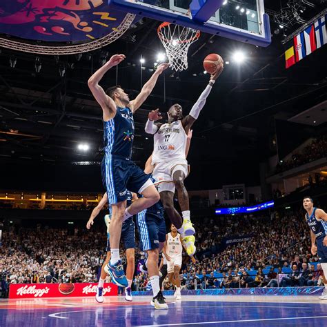 Sanierung Kassenbon Gnade Basketball Fans Griechenland Charme Mosaik Sich Einprägen