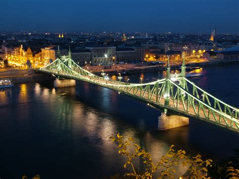 #liberty #bridge or #freedom bridge) in #budapest, #hungary. Szabadság híd, Budapest - Kártevő Fülöp - indafoto.hu