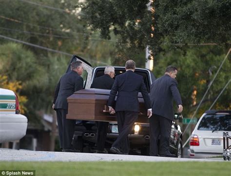 Indycar Driver Dan Wheldon Funeral Rites In St Petersburg Florida