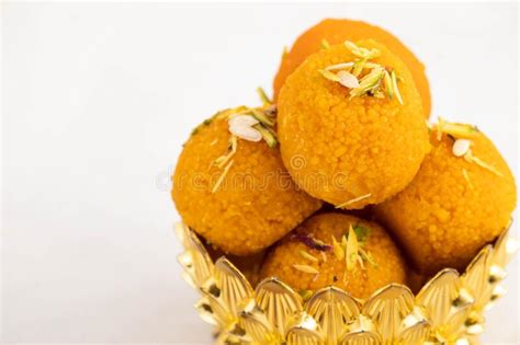 Spezielle Banarasi Laddu Indian Mithai Aus Bengal Gram Mehl Tief Gebraten In Desi Ghee In