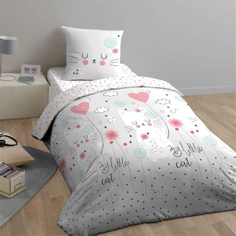 Découvrez nos housses de couette bébé parfaitement adaptées aux lit de 60 cm x 120 cm ou 70 cm x 140 cm. Housse de couette - Parure de lit pour fille 140x200 cm ...