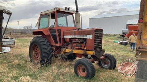 Ih 826 Tractor