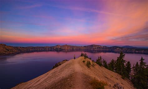 Experienced The Most Amazing Sunrise At Crater Lake National Park