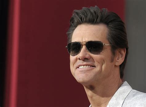 Jim Carrey Smiling Hd Wallpaper Wallpaper Flare