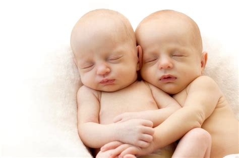 Twin Babies Sleeping 23 Photos Which Are Simply Visual Sugar Cubes
