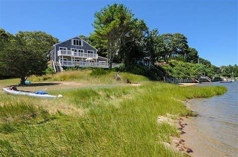 996 Main St Cotuit Ma 02635 Zillow