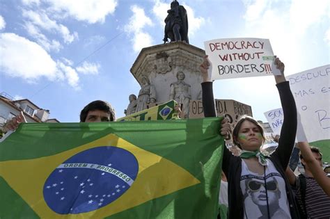 26 Staggering Photos Of The Protests Raging In Brazil